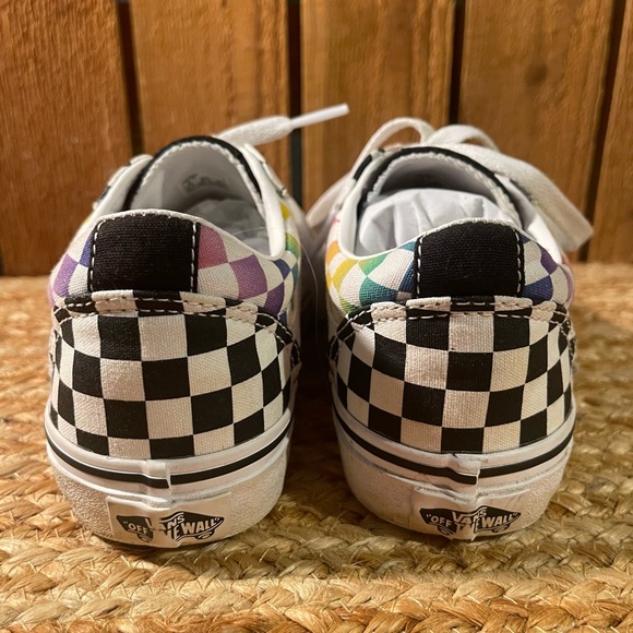 Vans Off The Wall Boys Sneakers Sz 3 - Picture 4 of 6